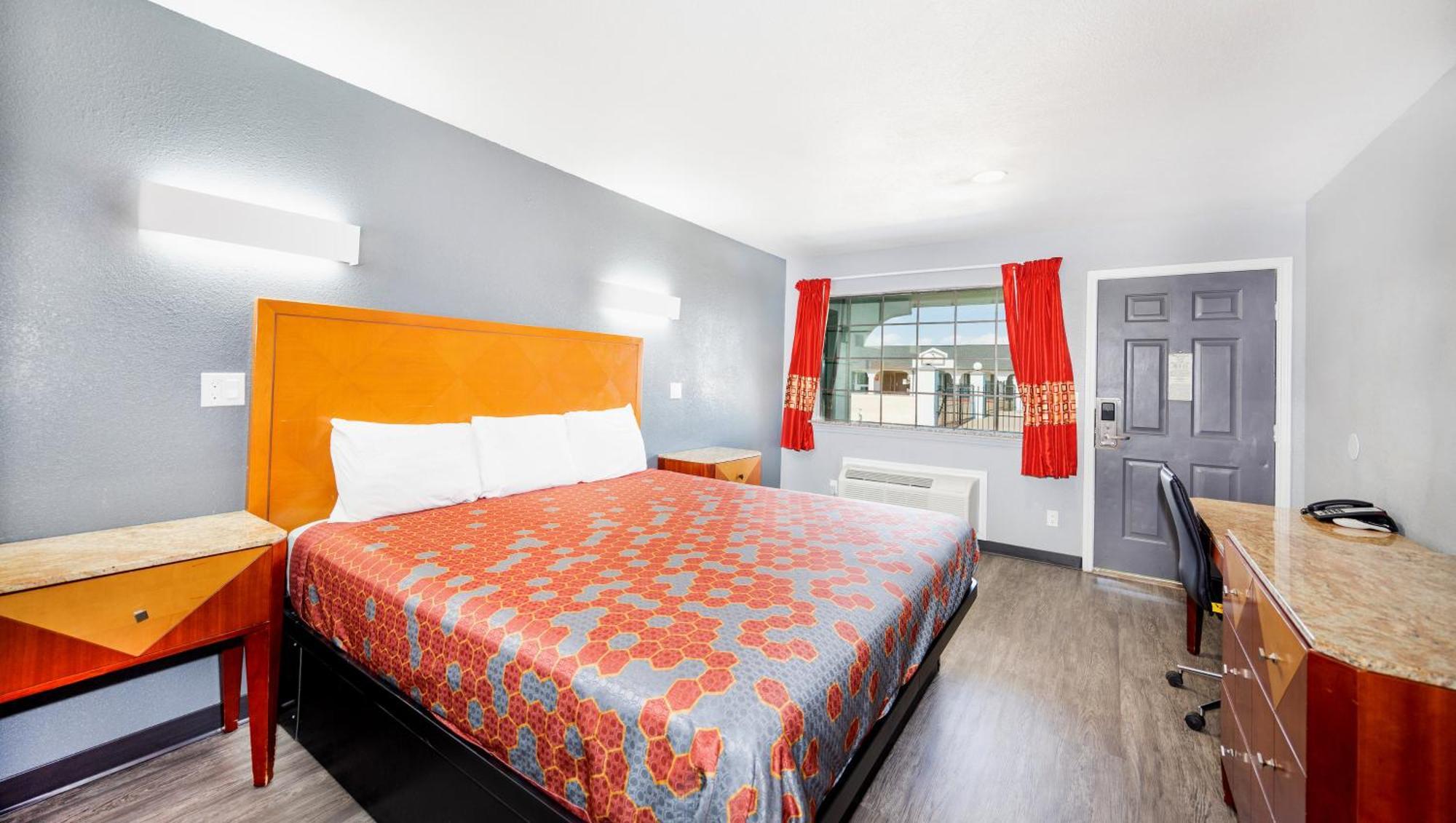 Executive Inn Hondo Экстерьер фото
